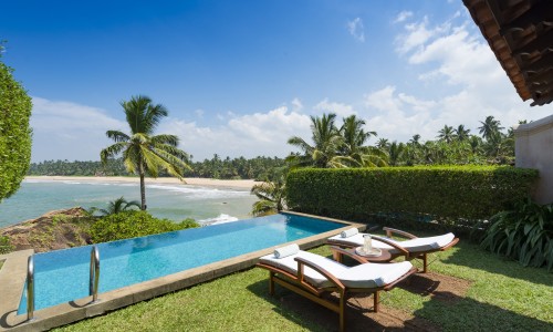Deluxe with Pool